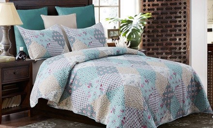 Lightweight Reversible Quilt Sets (3-Piece)