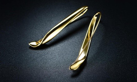 Threader Earrings in 18K Gold Plating By Euphir