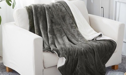 Fall and Winter Warm Fleece Sherpa-Lined Throw Blankets