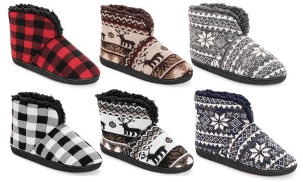 Muk Luks Men's Holiday Knit Slippers | Groupon Exclusive