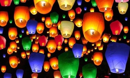 100% Biodegradable Paper Sky Lanterns (10-, 20-, 30-, or 40-Pack)