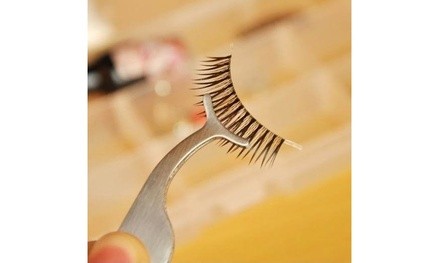 Eyelash Clip