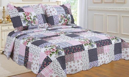 Eugene Collection Reversible Quilt Set (2- or 3-Piece)