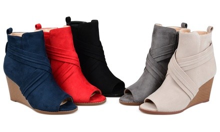 Journee Collection Women's Sabeena Faux-Suede Booties