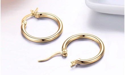 Polished Sleek Hoop Earrings in 14K Gold