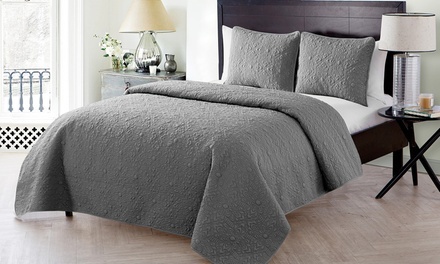 Caroline or Kaleidoscope Embossed Lightweight Quilt Set (2-, or 3-Piece)