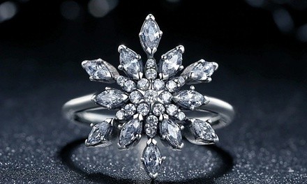 Crystal Snowflake Ring made with Swarovski Elements