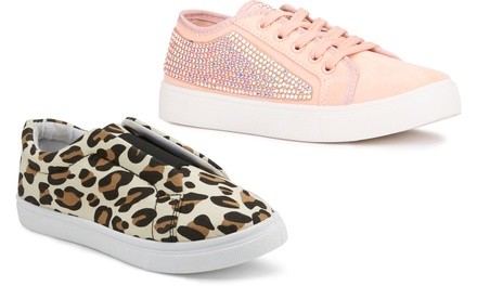 Olivia Miller Girls' Spot On Low Top Sneakers