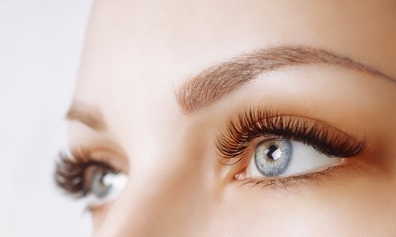 Up to 40% Off on Eyelash Tinting at Reveal Spa