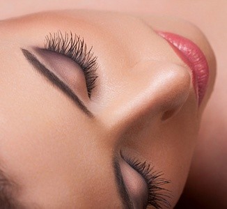 Up to 38% Off on Eyelash Extensions at Divinity Beauty