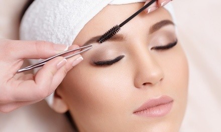 Henna Brow-Tinting or Lash Lifting and Tinting Session at Pretty Chic (Up to 36% Off)