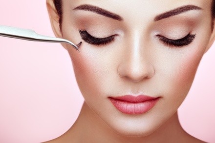 Up to 50% Off on Eyelash Extensions at BB Lashes