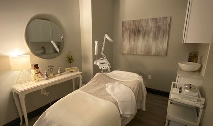 Up to 44% Off on In Spa Facial (Type of facial decided by customer) at SkinBliss Aesthetics