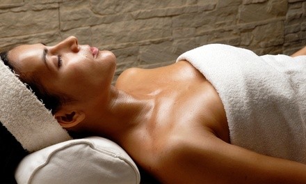 One 30- or 60-Minute Basic Facial at Avanti Salon and Spa (Up to 51% Off)