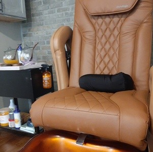 Up to 40% Off on Nail Spa/Salon - Pedicure at The Lash Loft