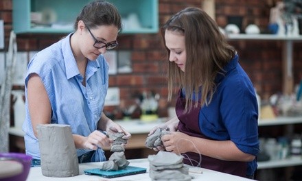 Up to 37% Off on Pottery Painting Course at Manic Ceramic