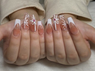 Up to 42% Off on Nail Spa/Salon - Shellac / No-Chip / Gel at The Nail Realm