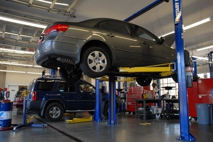 Up to 53% Off on Automotive Oil Change at The Austin DIY