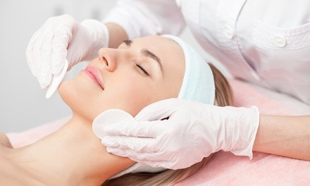 Oxygen or Anna Lucille Glow Facial at Anna Lucille Beauty (Up to 48% Off)