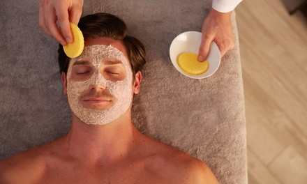 One 45-Minute Gold Facial with Optional LED Light Therapy at Rozz Beauty Salon (Up to 46% Off)