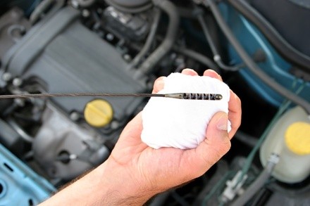 Up to 40% Off on Automotive Oil Change at The Mechanics