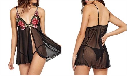 Up to 86% Off on Black Rose Embroidered Lingerie Set at D mgald