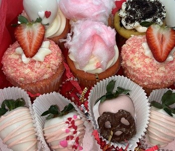 Up to 40% Off on Cupcake (Bakery & Dessert Parlor) at Sistahs' Sweets