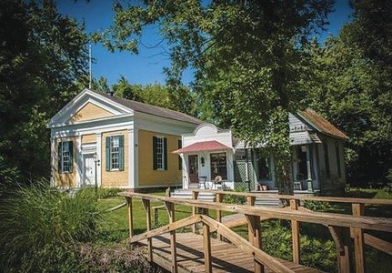 $10 For Admission For 2 People (Reg. $20)