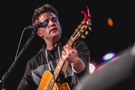 Up to 25% Off on Live Musician / Band For Hire at Lincoln Horsley Wedding Films and Photos