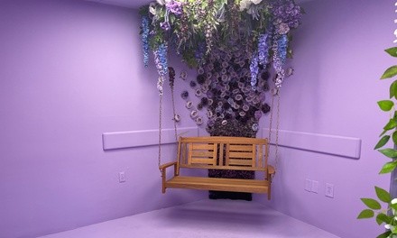 One-Hour Admission to Enjoy Ya Selfie (Up to 25% Off)