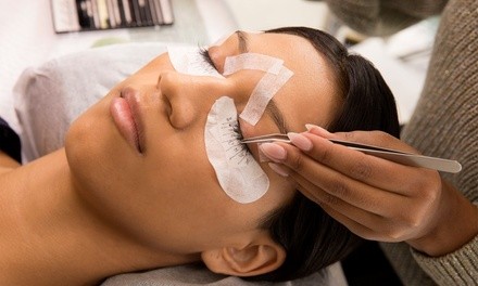 $69 for Full Set of Classic Eyelash Extensions at BéLashii Beauty Lounge ($160 Value)