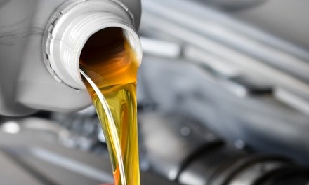 $15 for Mobile Conventional Oil Change from Crank Automotive ($20 Value)