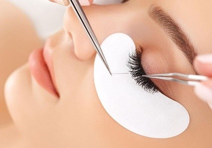 Up to 50% Off on Eyelash Extensions at Nee Lashes