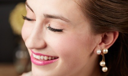 Set of Mink Volume Eyelash Extensions - 60 or 120 Pieces at United Nails and Eyelash Extension (Up to 60% Off)