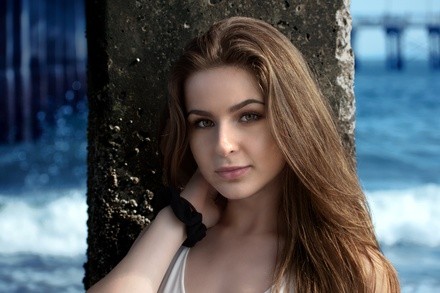 Up to 50% Off on Seasonal Photography at Lance The Photographer