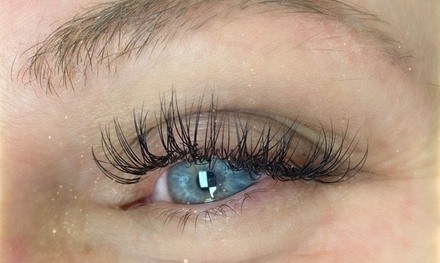 Up to 30% Off on Eyelash Extensions at Lash Habit