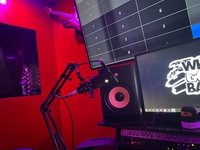 Up to 25% Off on Recording Studio Rental at Who Got Barz?