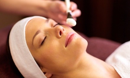 One 30- or 60-Minute Basic Facial at Hollie World (Up to 46% Off)