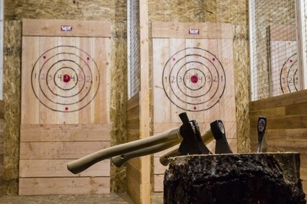 60-Minute Axe-Throwing Session for Two, Four, Six, or Eight at Cubo Escape Rooms (Up to 20% Off)