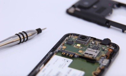 iPhone or iPad Screen Repair at Experimac (Up to 40% Off). Seven Options Available. 