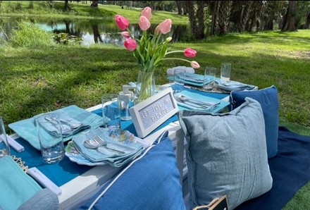 Up to 39% Off on Picnic Style Dining at Let Love In Picnics