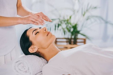 Up to 50% Off on Reiki at Greg & Tony Salon