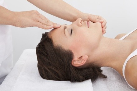 Up to 50% Off on Reiki at The Tè Spot