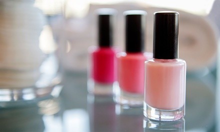 Up to 44% Off on Manicure at Onyx nail bar