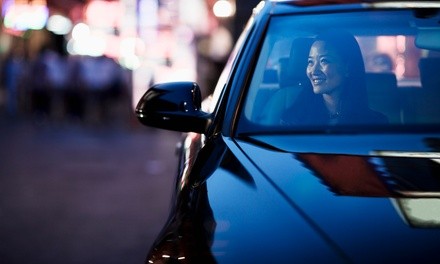 Group Airport Transfer for Up to Six, Eight, or Ten from Airboat Factory (Up to 27% Off)