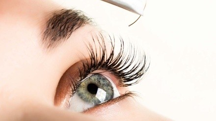 Up to 50% Off on Eyelash extension at Glam Eyelash Extension