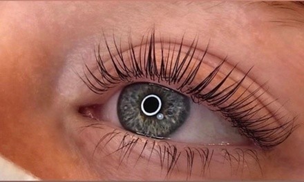 Up to 64% Off on Eyelash Tinting at JJ Cosmetics