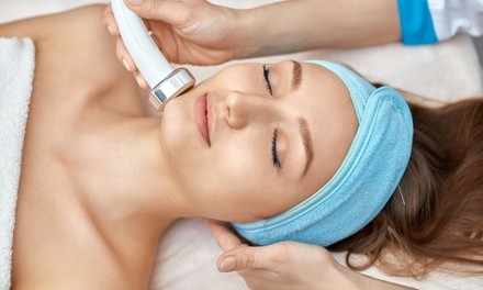 Ultrasonic Cleansing Facial or Anti-Aging Facial with Face Ultrasonic Cavitation at Elite Spa (Up to 55% Off)