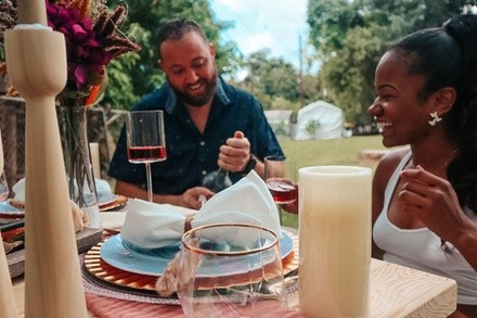 Up to 40% Off on Picnic Style Dining at Pampas Breeze Picnics