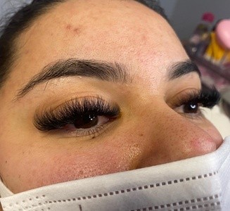 Up to 40% Off on Eyelash Extensions at Luna Lashes